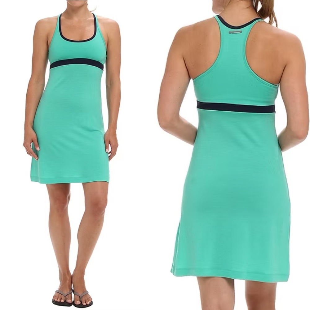 Icebreaker NEW Muse dress small merino wool athletic shelf bra racerback green